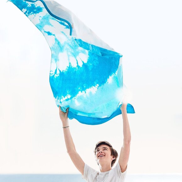 POTTERY BARN TEEN Set of 2 Tie Dye Burst Beach Towels TEAL NEW NWT PB TEEN - Picture 3 of 13